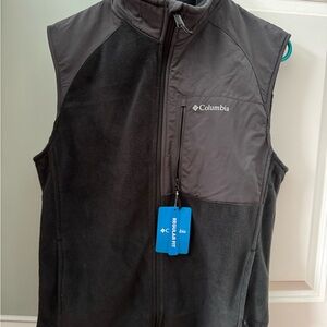 Columbia Black Vest for Men